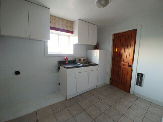 Building Photo - Cozy 2 Bed, 1 Bath Home in Rural Wilder