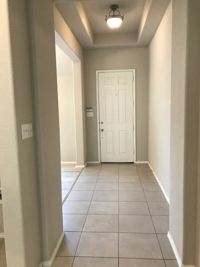 Building Photo - 3/2/2 Heights of Weatherford Estates