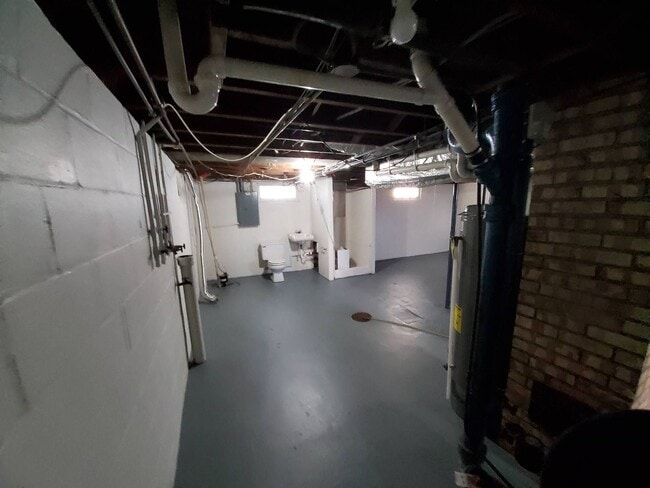 Building Photo - 1723 Harold St