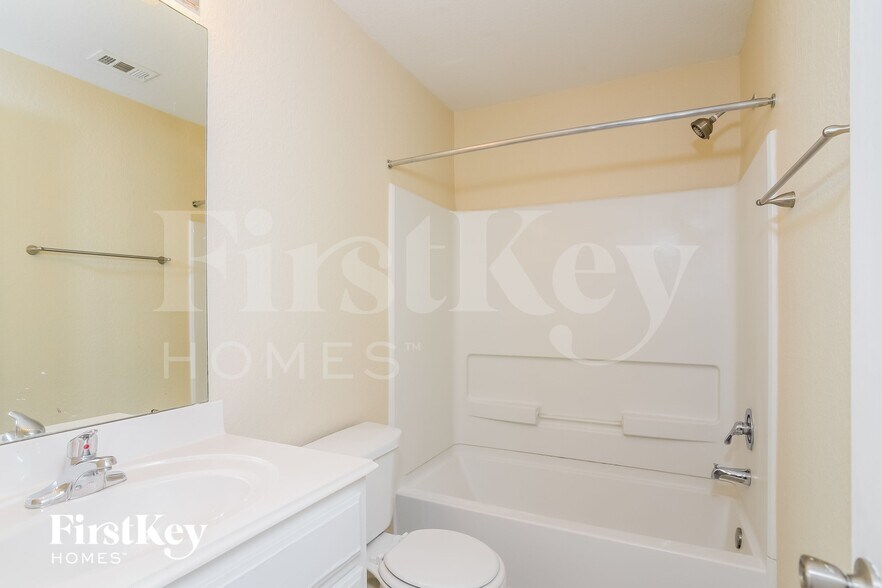 Building Photo - 5707 Fossil Canyon