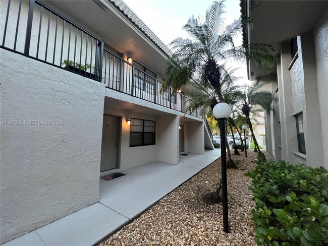 Building Photo - 3215 NW 102nd Terrace