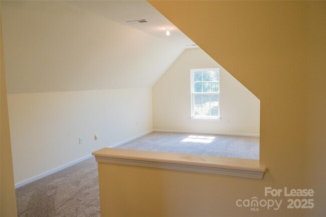 Building Photo - 6926 Brandon Chase Ln