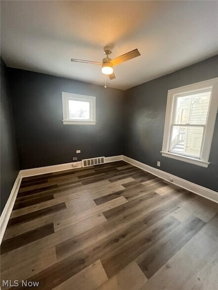 Building Photo - 9913 Mt Auburn Ave