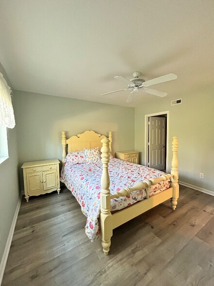 Building Photo - 1200 5th Ave N