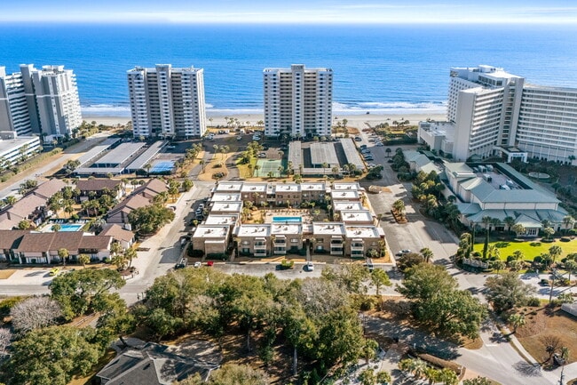 Building Photo - 10100 Lakeshore Dr