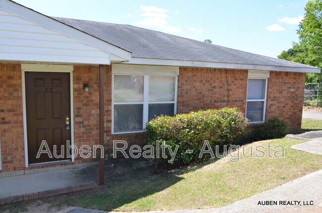 Building Photo - 2311 Walden Dr