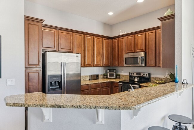 Building Photo - Updated 2/2 with attached 1 car garage right in Baldwin Park!