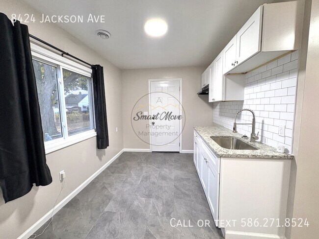 Building Photo - 8424 Jackson Ave