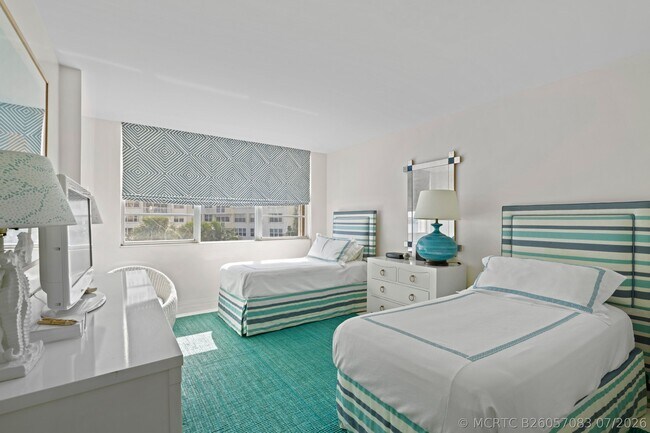 Building Photo - 2800 N Flagler Dr