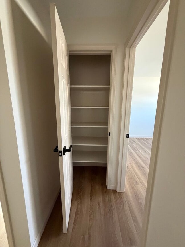 Building Photo - 509 Sonoma St