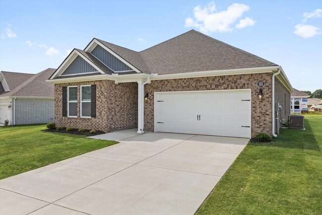 Building Photo - 320 Windemere Lp