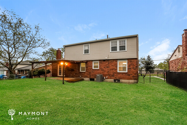 Building Photo - 4392 Glenhaven Rd