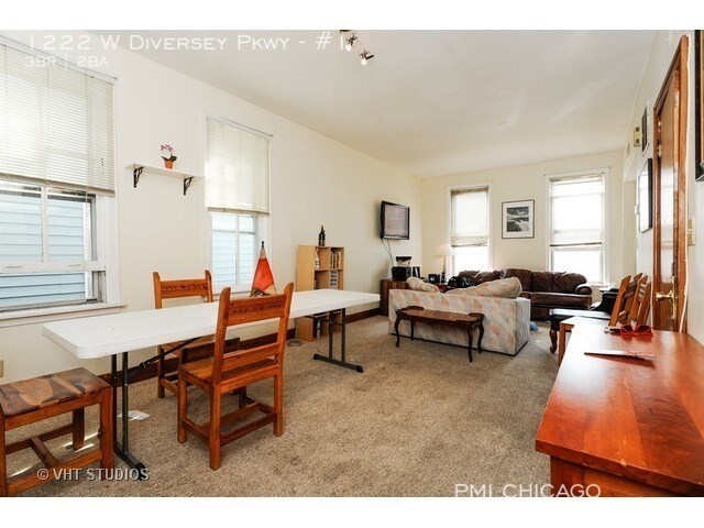 Building Photo - 1222 W Diversey Pkwy