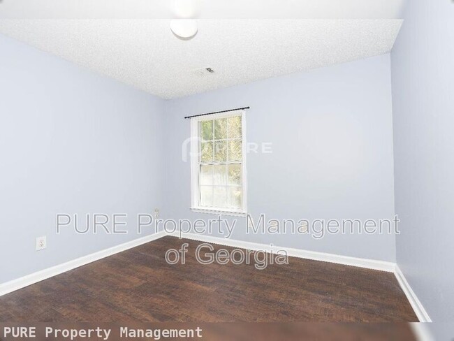 Building Photo - 457 Darter Dr NW