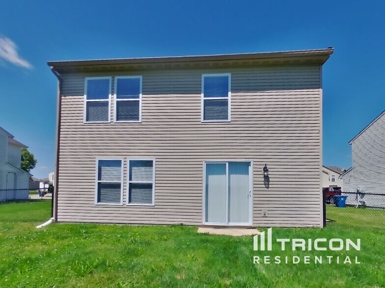 Building Photo - 3215 Brandenburg Dr