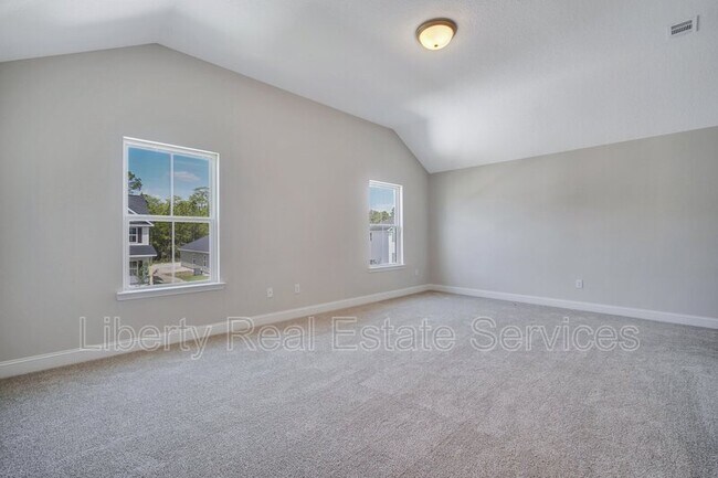 Building Photo - 88 Fridley Ln