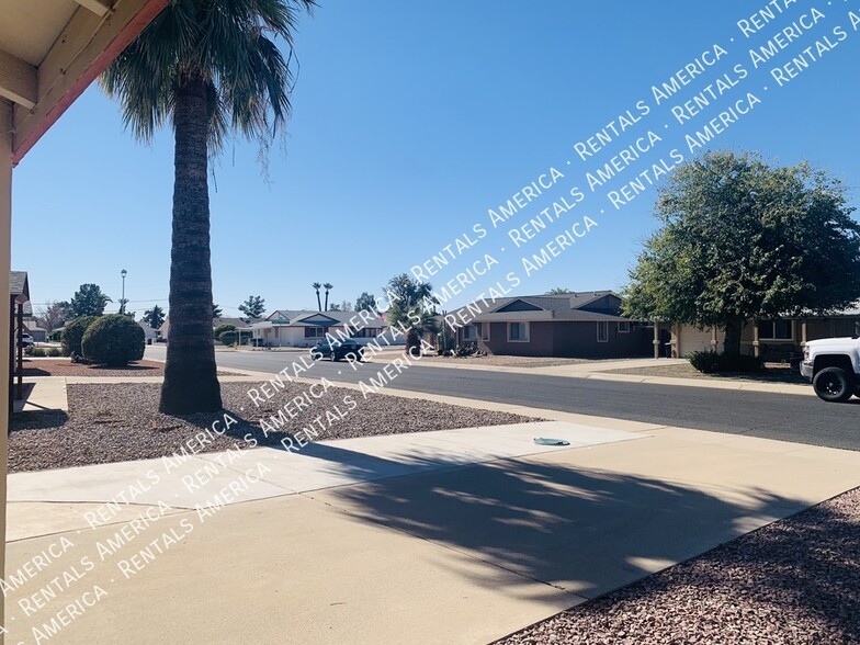 Building Photo - 11433 N Hagen Dr