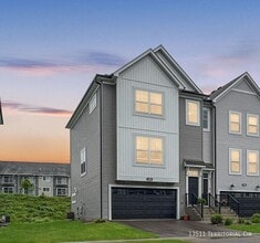 Building Photo - 13511 Territorial Cir N