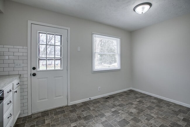 Building Photo - Amazing Lavista home waiting for you
