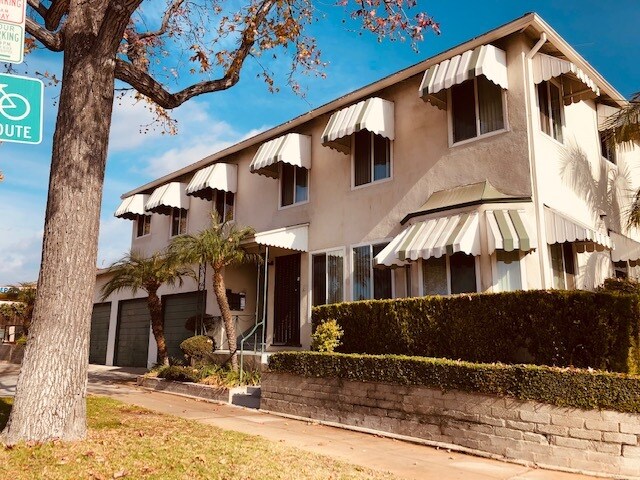 Building Photo - 112 S Chevy Chase Dr