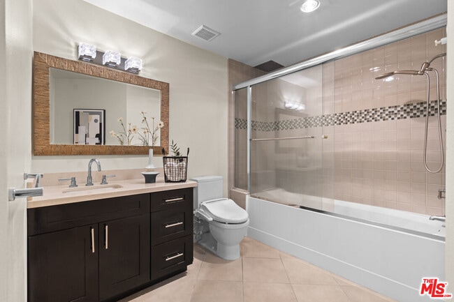 Building Photo - 4848 Wilshire Blvd