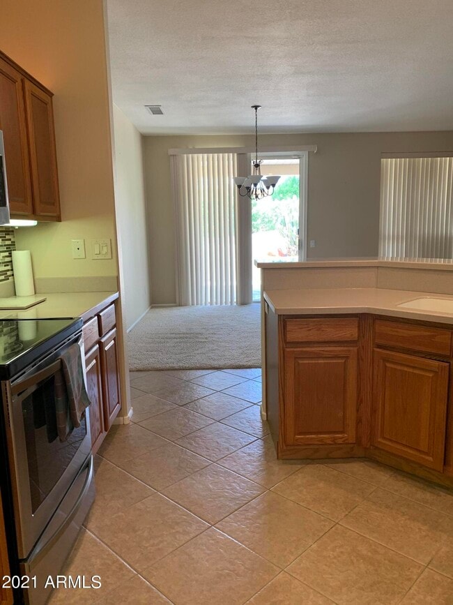 Building Photo - 15136 W Corral Dr
