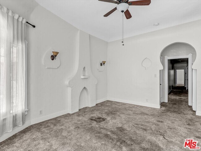 Building Photo - 6407 Orange St
