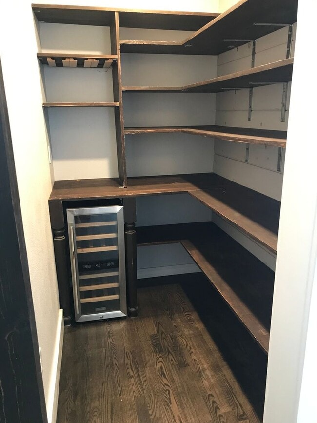 Building Photo - Beautiful 3-Bedroom Home with Modern Upgra...