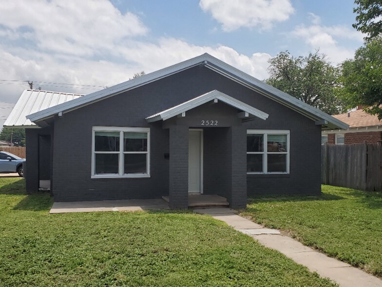 Primary Photo - 2522 6th Ave