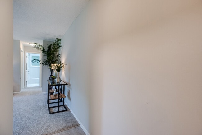Entrance - 1328 Idaho Ave S