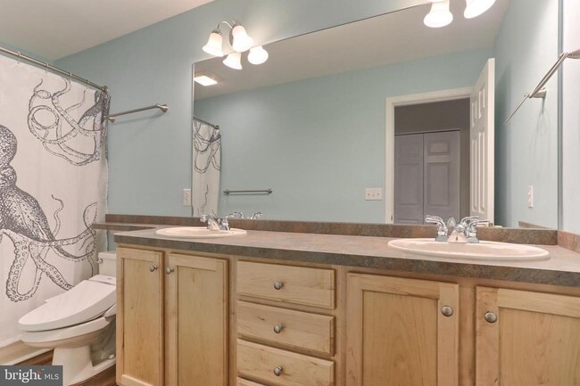 Building Photo - 2075 Deer Run Dr