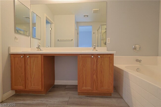 Building Photo - 6113 Crystal Talon St