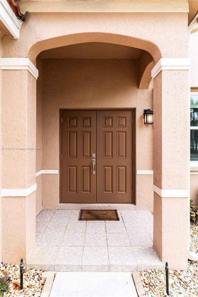 Building Photo - 1306 Banyan Way