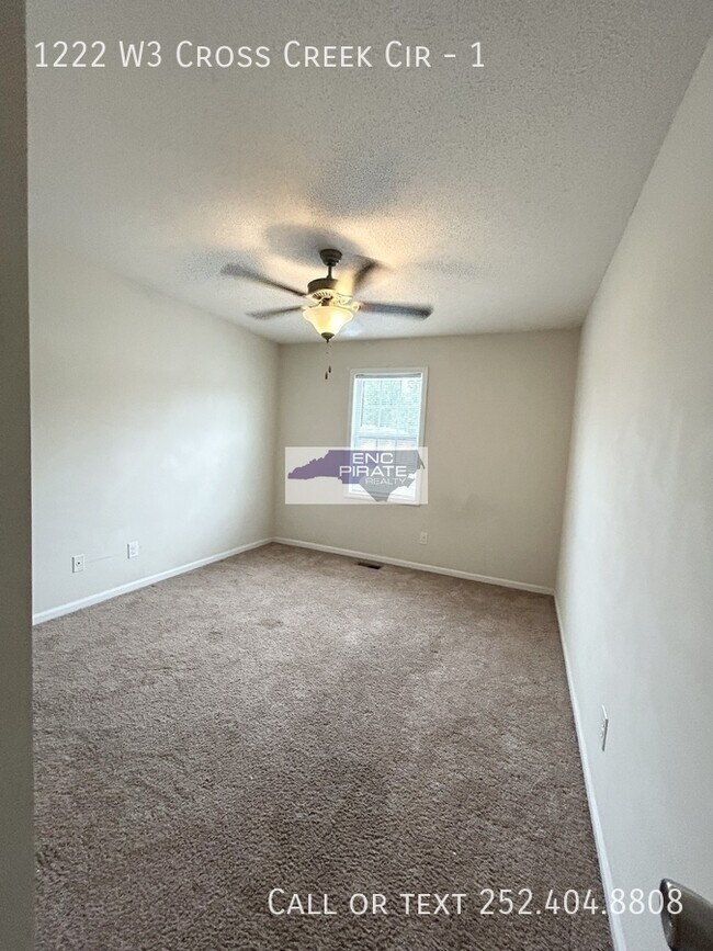 Building Photo - 1222-12W3 Cross Creek Cir