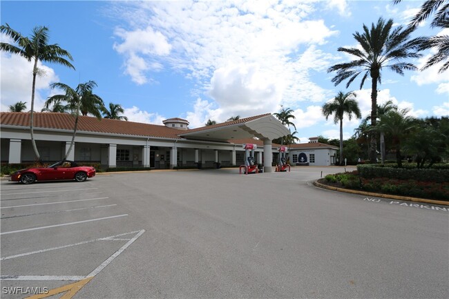 Building Photo - 6182 Towncenter Cir