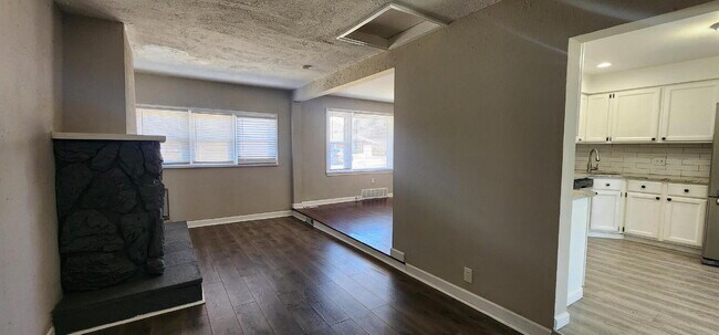 Building Photo - 3-Bedroom Home in Prime Affton Location with Modern Upgrades & Covered Deck
