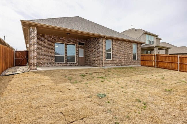 Building Photo - 228 Mineral Point Dr