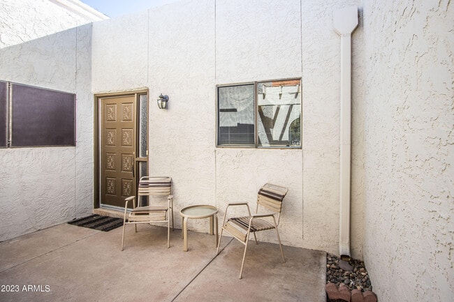 Building Photo - 7631 E Sandalwood Dr