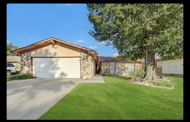 Building Photo - 5126 Sprey Dr