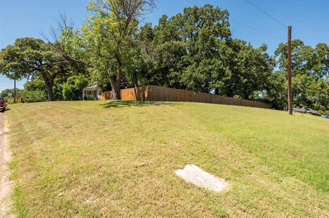 Building Photo - 7366 Meadowbrook Dr