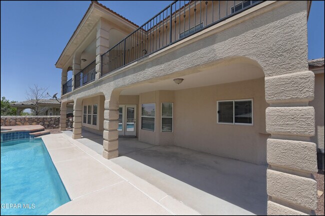 Building Photo - 6300 Franklin Vista Dr