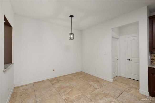 Building Photo - 4805 S June Dr