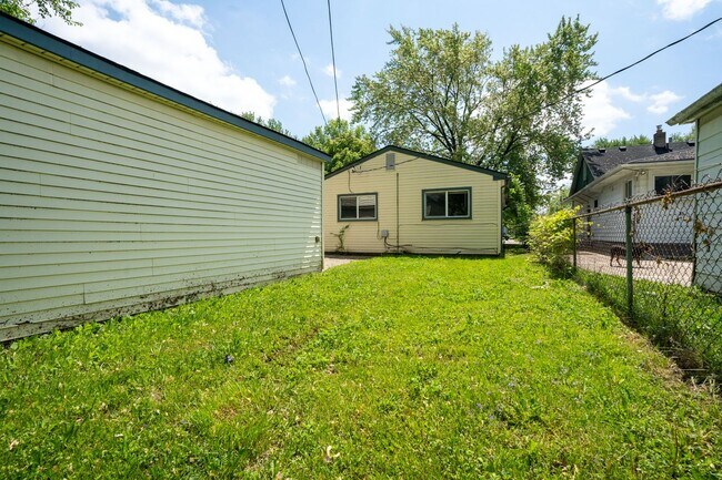 Building Photo - Warren 3 bedroom ranch