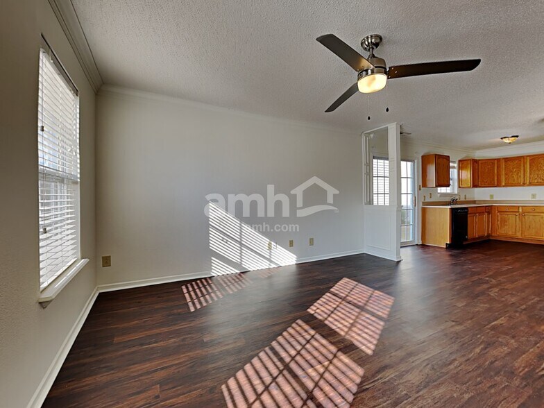 Building Photo - 14298 Banister Dr