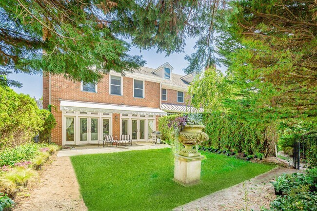 Building Photo - 97 Coopers Farm Rd