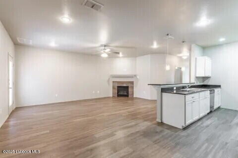 Building Photo - 2127 10th St