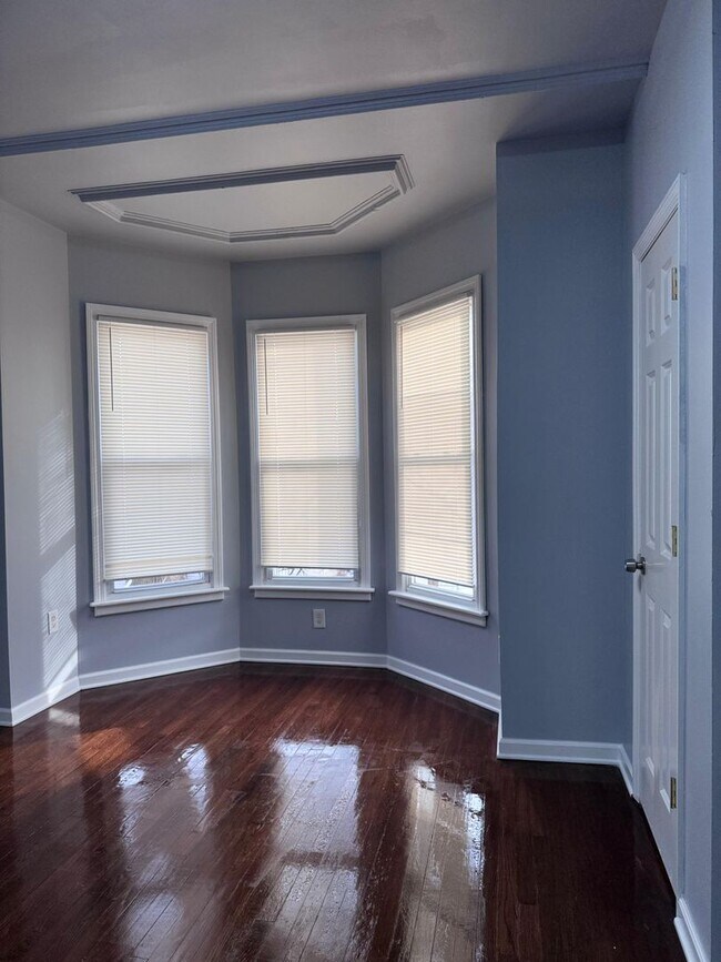 Building Photo - 85 Ward St