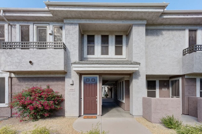 Building Photo - 15221 N Clubgate Dr
