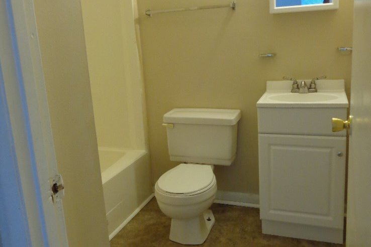 Bathroom - 6 Erbacon Rd