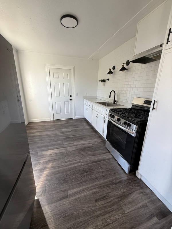 Building Photo - 1272 4th Ave